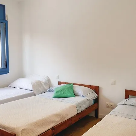 Apartment 2 Bedroom Amazing In Tossa de Mar